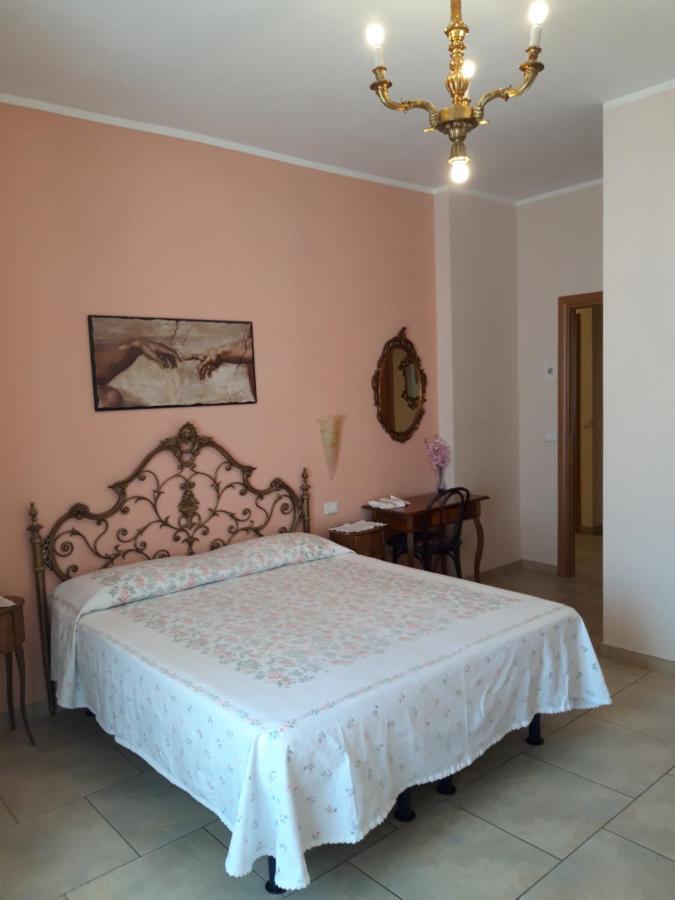 La Casa Di Catia Hotel ฟลอเรนซ์ ภายนอก รูปภาพ